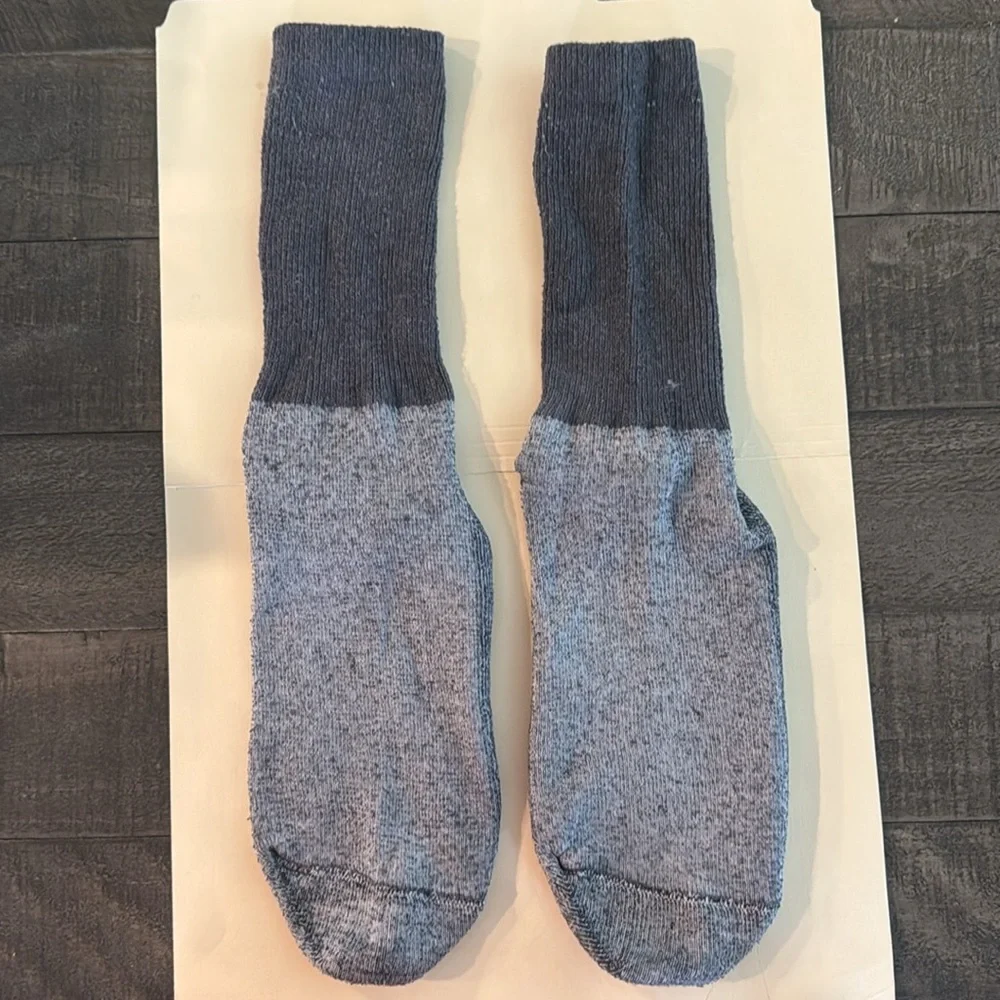 HANES Gray Men’s Crew Sock L Large Poly Cotton Blend $15 GUC